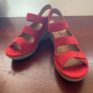 Clarks Wedge Red Velcro Orthopedic Strap Sandals